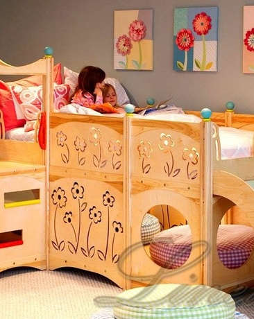 Детская кровать с игровой зоной